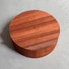 Kép 2/5 - Afrikai paduk kör forma hobbi faanyag 150 mm átmérő, 45 mm vastag