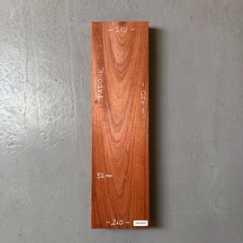Afrikai paduk hobbi faanyag 52 x 210 x 750 mm PADUK501