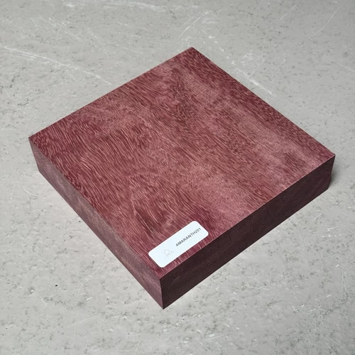 Amaranth hobbi fa alapanyag